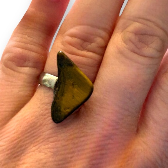 Gorgeous Natural Tumbled Amber Stone Ring Adjustable Band - Picture 4 of 16